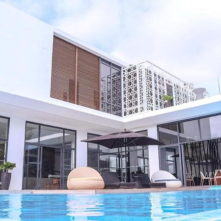 Sisid Anilao Resort Mabini  Eksteriør bilde